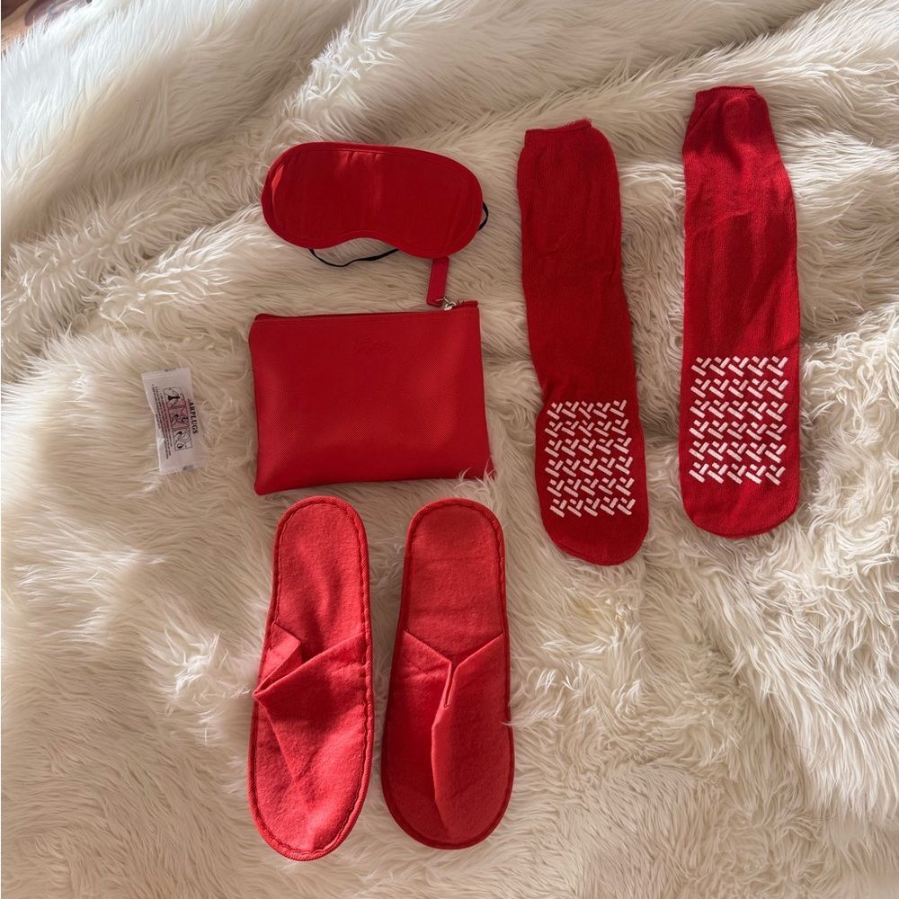 Lacoste Red Pouch + accessories